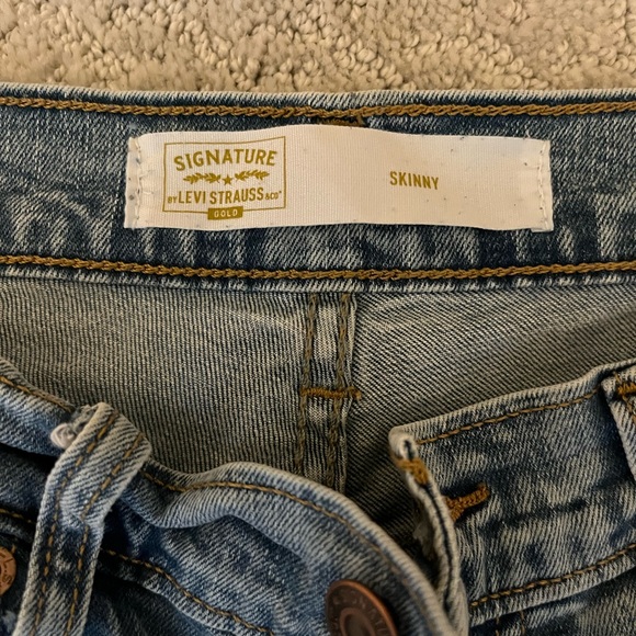 Signature by Levi Strauss Light Blue Slim Jeans - Picture 2 of 3